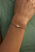 SELÉNE – Handgemaakte bruine macramé-armband met kristal