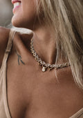 CREATOR – Unieke handgemaakte zandkleurige ketting