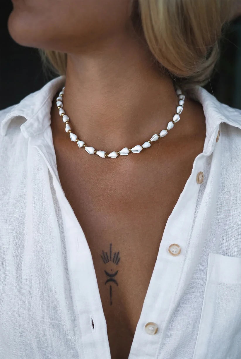 LIFE'S A BEACH – Handgemaakte ketting met natuurlijke witte schelpen