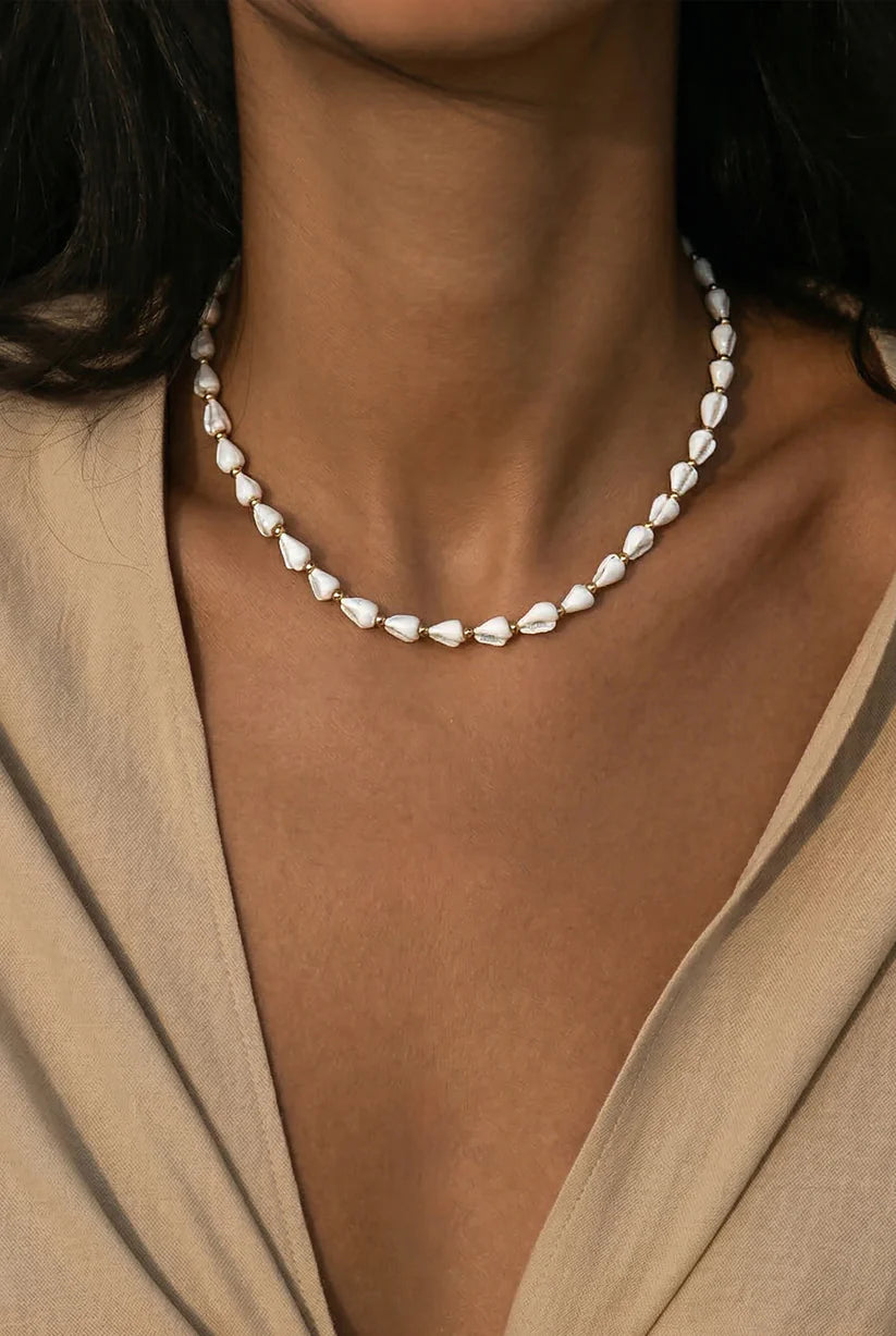 LIFE'S A BEACH – Handgemaakte ketting met natuurlijke witte schelpen